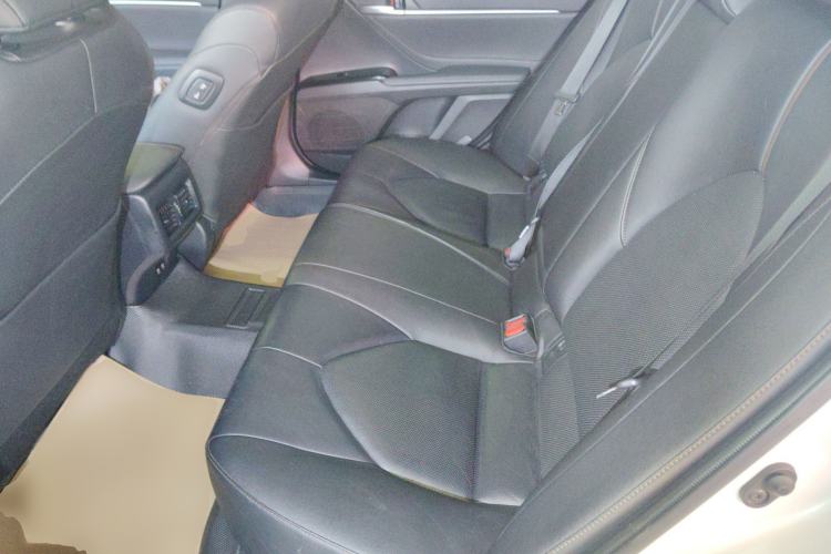 Used Toyota Camry 2019 Revised Version 2.0G Luxury Edition