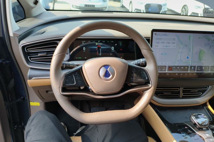 Used Denza D9 2022 DM-i 970 Four-Wheel Drive Flagship Model
