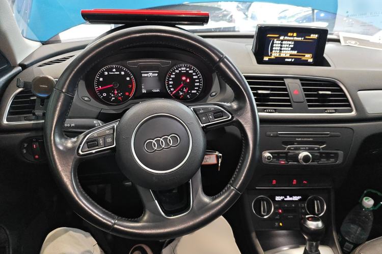 Used Audi Q3 2016 35 TFSI Fashion Model
