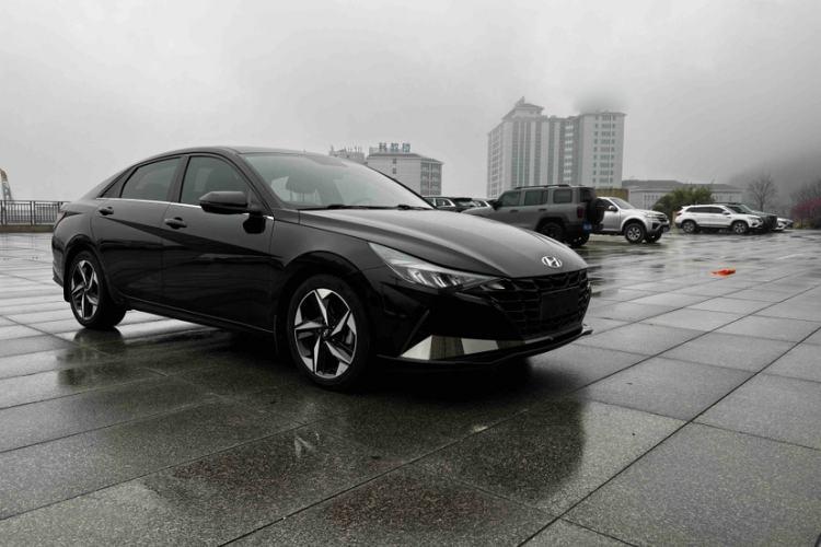 Used Hyundai Elantra 2021 1.5L CVT GLX Elite Edition
