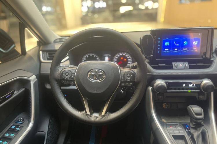 Used Toyota RAV4 2022 2.0L CVT Two-Wheel Drive Urban Edition
