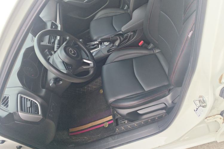 Used Mazda Mazda 3 Axela 2017 Sedan 1.5L Automatic Comfort Model Emission Standard China V
