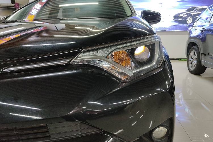 Used Toyota RAV4 2019 2.0L CVT Two-Wheel Drive Pioneer Edition China VI Standard
