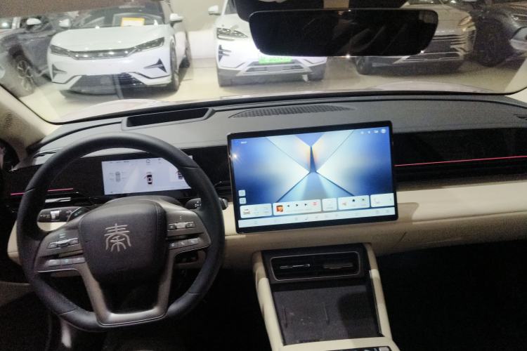 Used BYD Qin L 2025 EV 545KM Cloud Suspension Edition
