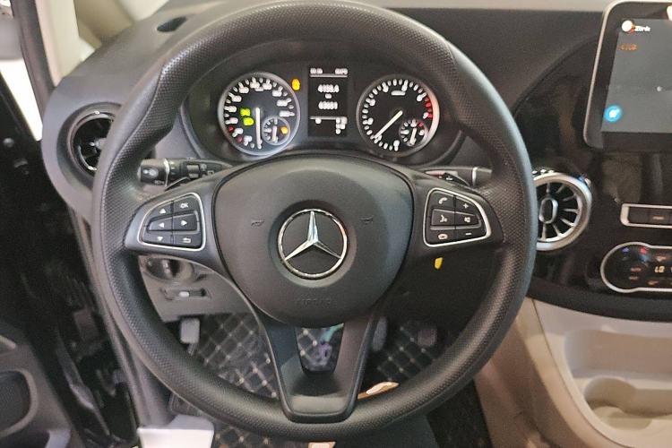 Used Mercedes-Benz Vito 2021 2.0T Elite Version 7 Seats
