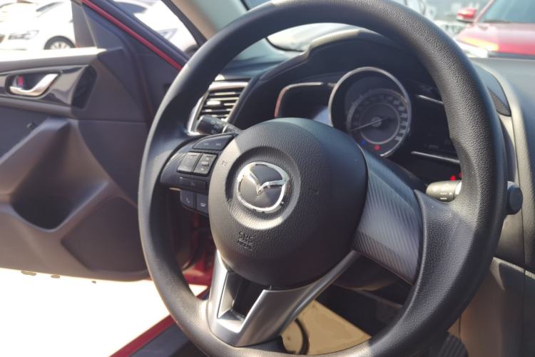 Used Mazda Mazda 3 Axela 2016 Hatchback 1.5L Automatic Luxury Model