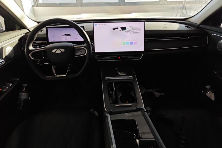 Used Chery Fengyun A8L 2025 1.5 TGDI 145 km Luxury Version
