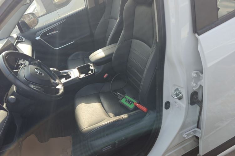 Used Toyota Wildlander 2023 2.0L CVT Four-Wheel Drive Luxury PLUS Edition
