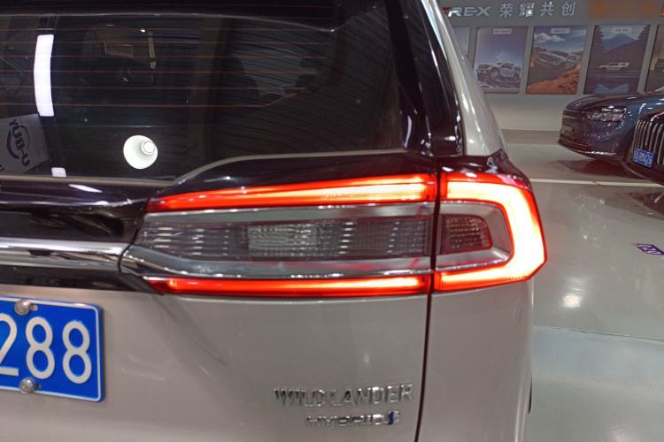 Used Toyota Wildlander 2022 Dual-Motor 2.5L E-CVT 4x4 Luxury PLUS Edition