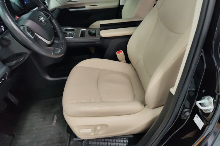 Used Toyota Granvia 2023 2.5L Hybrid Prestige PLUS Edition