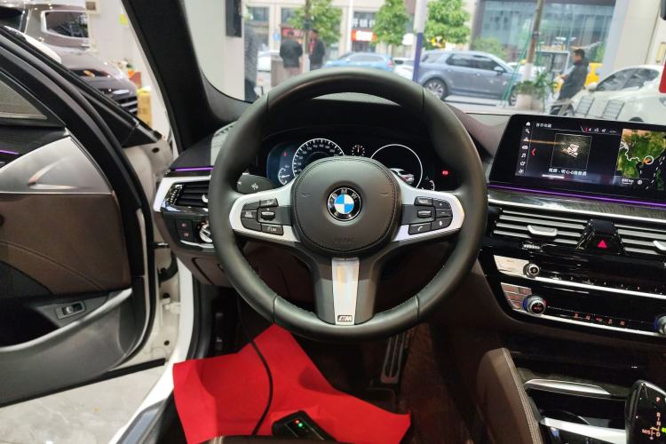 Used BMW 5 Series 2019 525Li M Sport Package