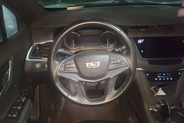 Used Cadillac XT5 2022 2.0T Two-Wheel Drive Luxury Version
