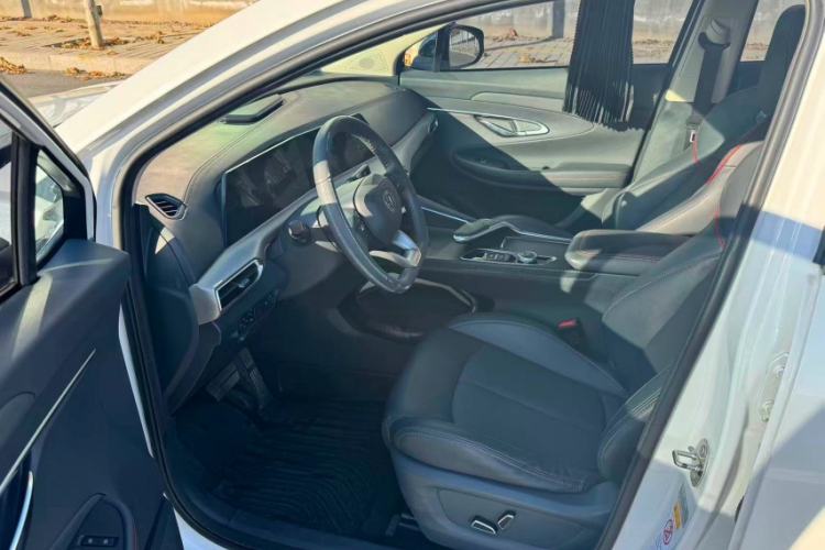 Used Changan UNI-T 2020 1.5T Prestige Version
