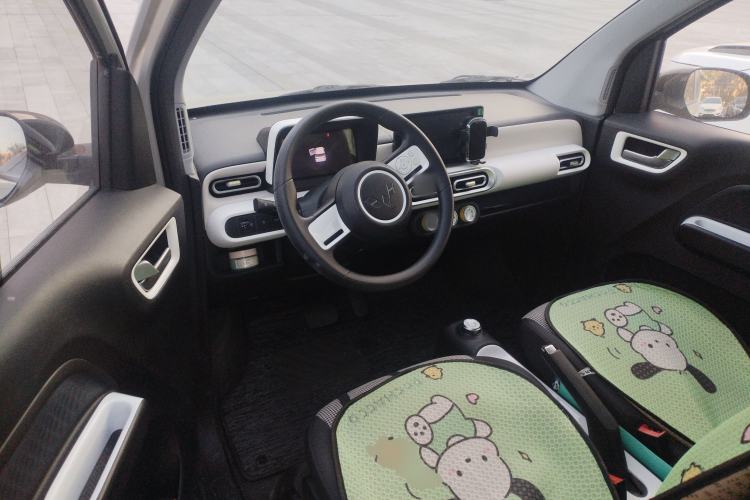 Used Wuling Hongguang MINIEV 2024 3rd Generation 215km Advanced Version
