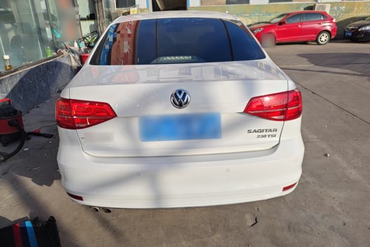 Used Volkswagen Sagitar 2016 230TSI 25th Anniversary Edition
