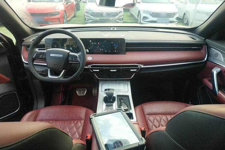 Used JETOUR X70 PLUS 2023 1.5T DCT Brave PLUS 5-Seater
