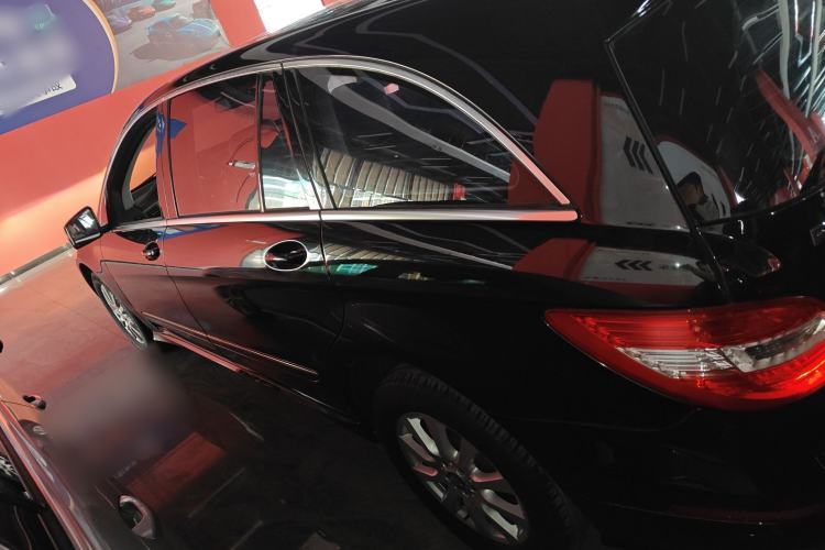 Used Mercedes-Benz R-Class 2014 R 320 4MATIC Business Model