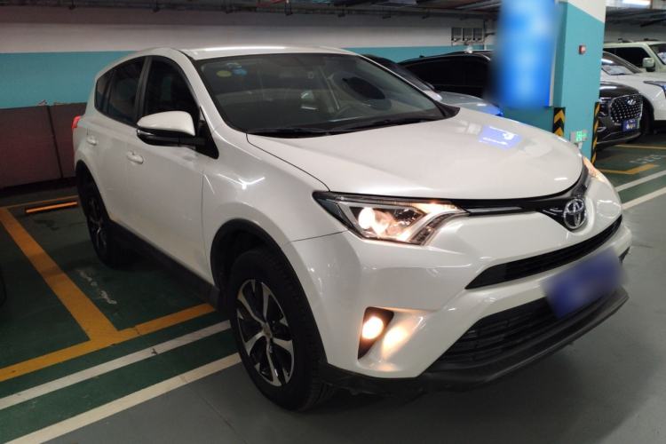Used Toyota RAV4 2016 2.0L CVT Two-Wheel Drive Urban Edition China V Standard