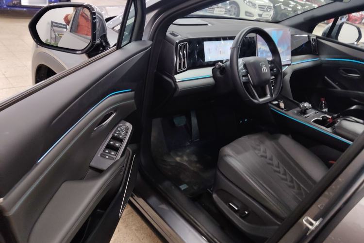 Used BYD Song L DM-i 2025 Intelligent Driving Version 160 km Beyond-Range Type