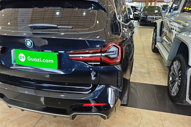 Used BMW iX3 2024 Leading Model