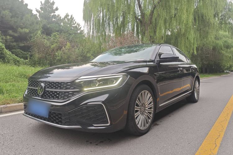 Used Volkswagen Passat 2023 Restyled 330TSI Starry Luxury Edition
