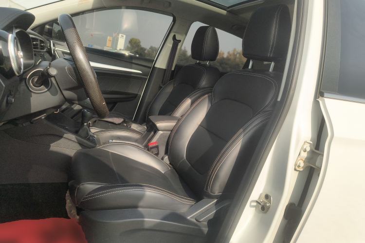 Used MG ZS 2020 Global Bestseller with 1.5L Engine Manual Transmission and a Massive 65-Inch Panoramic Sunroof Version
