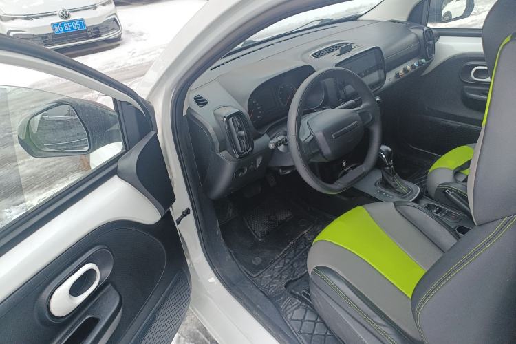 Used Roewe Clever 2021 302 km New Four-Seater Super-Efficient Version