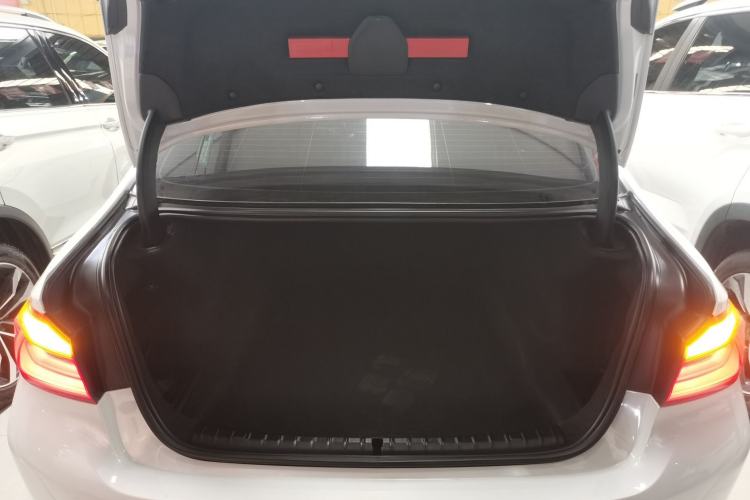 Used BMW 5 Series 2018 525Li Luxury Package
