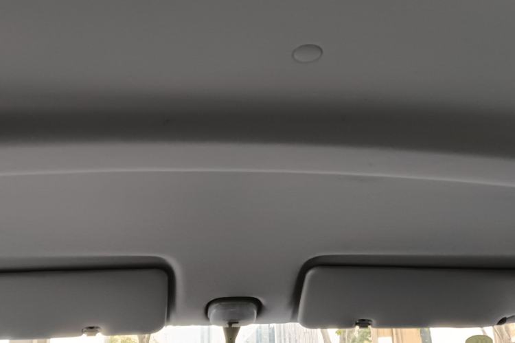 Used Chana Ruixing EM60 2025 Passenger Version Comfort Edition 6 Seats 300 km Range Side-Hinged Doors
