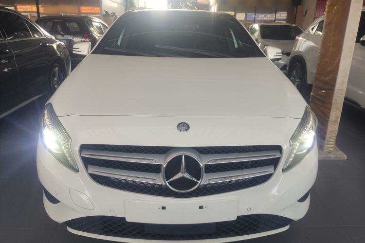 Used Mercedes-Benz A-Class 2015 A 200 Fashion Model
