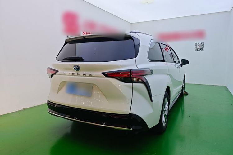 Used Toyota Sienna 2021 2.5L Hybrid Platinum Edition
