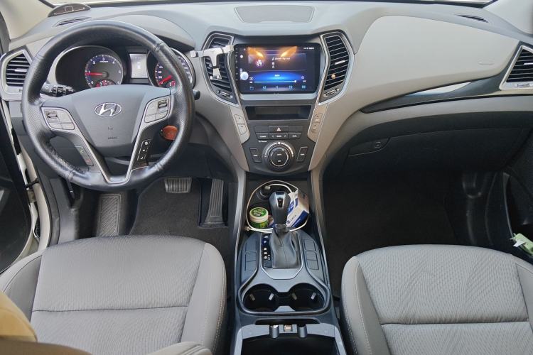 Used Hyundai Grand SantaFe 2015 2.2T 7-Seater Two-Wheel-Drive Zhi Ling Limited Edition