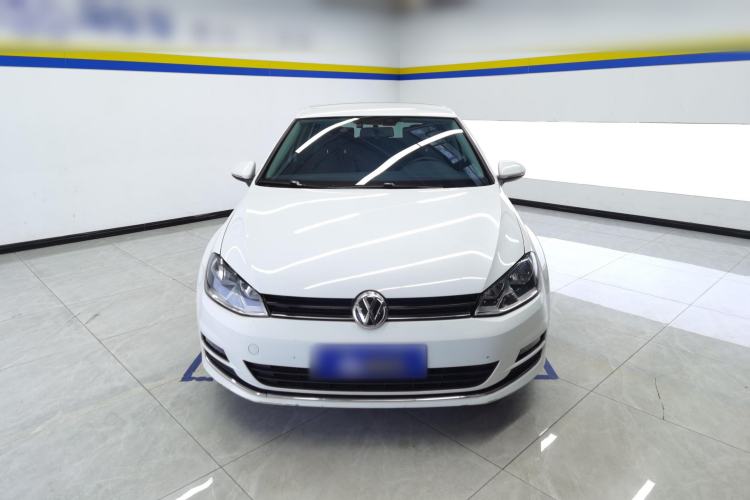Used Volkswagen Golf 2016 1.6L Automatic Fashion Model
