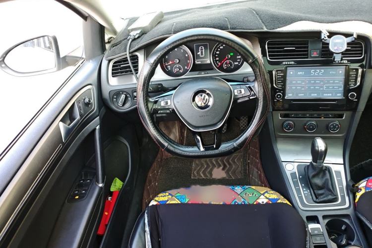 Used Volkswagen Golf 2016 230TSI Automatic Luxury Version
