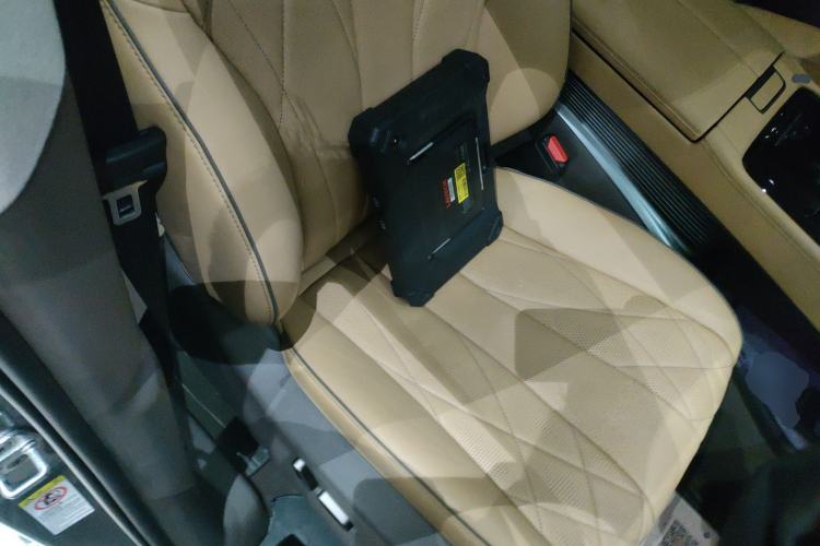 Used Denza D9 2022 DM-i 970 Four-Wheel Drive Flagship Model