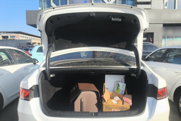 Used BYD Qin PLUS 2021 EV 400KM Luxury Model