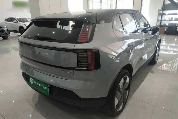 Used Volvo EX30 2025 Rear-Drive Long-Range Version Ultra