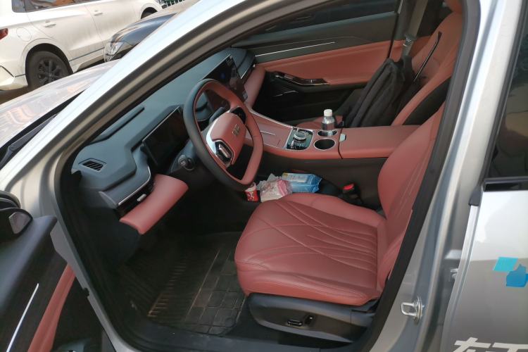 Used  L6 2025 EM-i 140km Starship Edition
