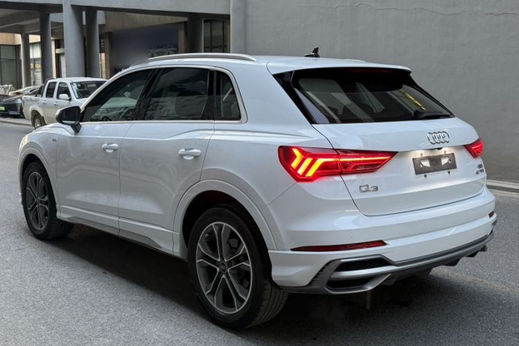 Used Audi Q3 2022 40 TFSI Fashion Dynamic Model