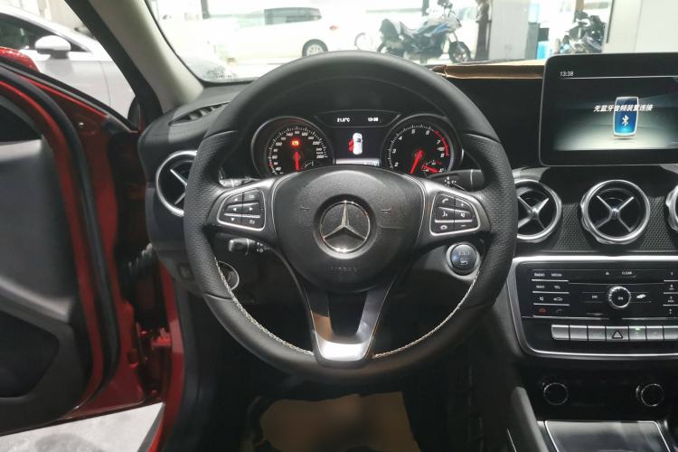 Used Mercedes-Benz GLA 2017 GLA 200 Fashion Model
