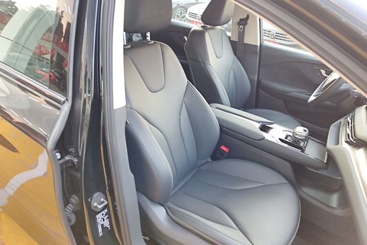 Used Hongqi E-QM5 2023 Revised Version Basic Travel Edition
