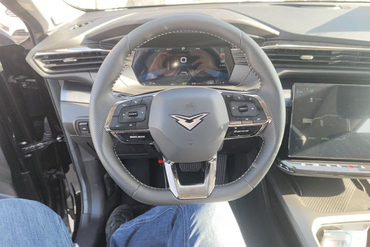 Used Cowin Kunlun 2025 1.5T Summit Edition 7-Seater