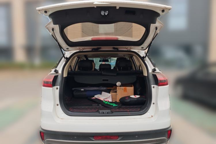 Used Geely Auto Emgrand X7 Sport 2018 1.8TD Automatic Two-Wheel Drive Smart Connect 4G Internet Edition
