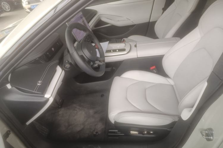 Used  SU7 2024 Rear-Drive Long-Range Intelligent Driving Version
