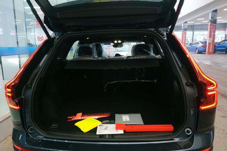 Used Volvo XC60 2026 B5 4x4 Smart Luxury Edition
