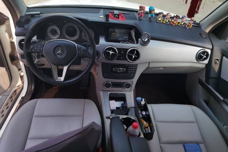 Used Mercedes-Benz GLK-Class 2013 GLK 300 4MATIC Dynamic Sunroof Model
