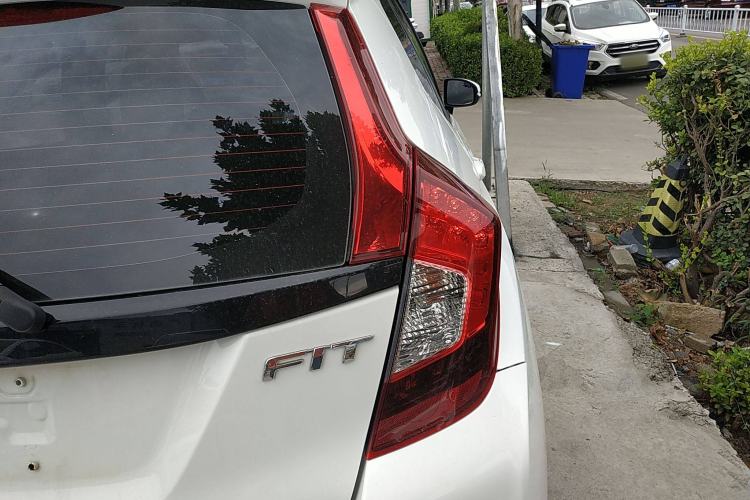 Used Honda Fit 2016 1.5L LXS CVT Comfort Sunroof Version
