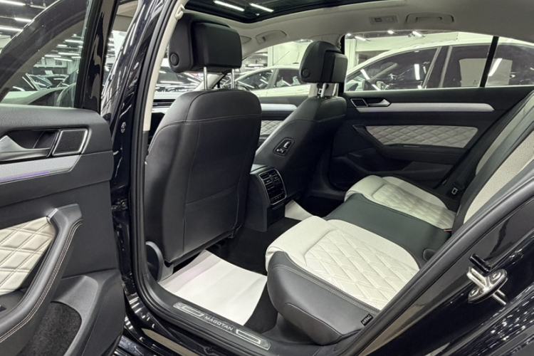 Used Volkswagen Magotan 2023 2 Million Units Commemorative Edition 330TSI DSG Luxury Version