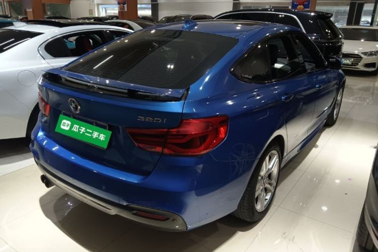 Used BMW 3 Series GT 2017 320i Sport Edition
