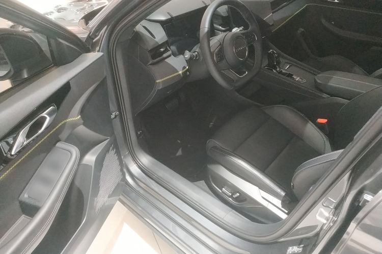 Used Lynk & Co 03 2023 1.5TD DCT JingPlus
